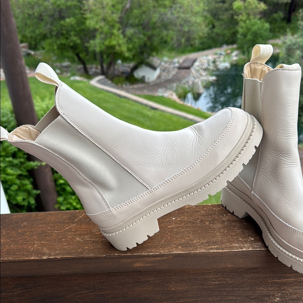 Calia Peyton Chelsea Cream Chunky Sole Ankle Boot